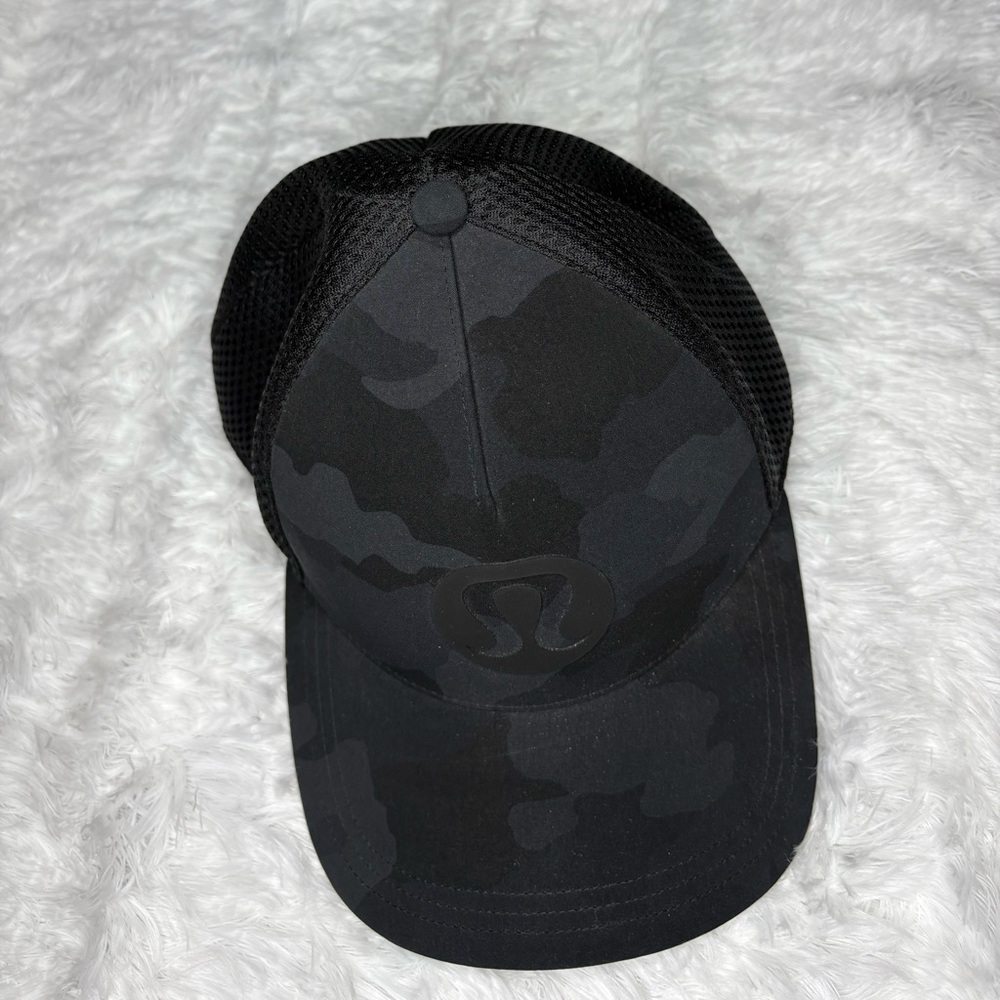 lululemon athletica Black Camo Mesh Hat